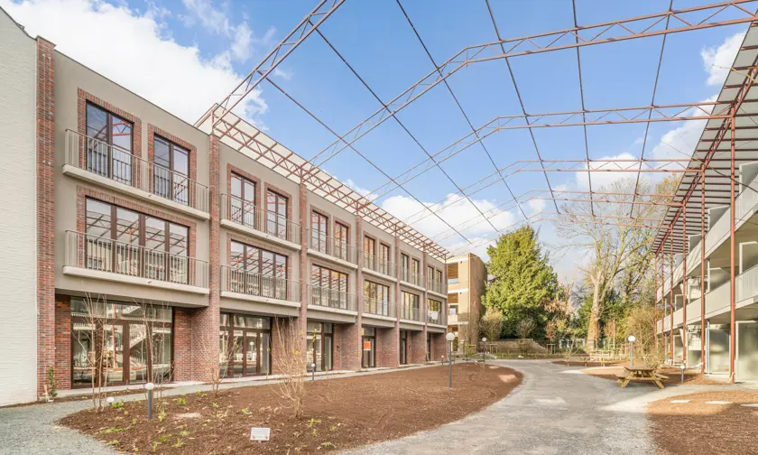 Huis te koop Tienen Dony gesloten bebouwing met tuin
