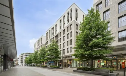 Rue commerçante agréable entre les résidences du Quartier Bleu Hasselt (au bord de l'eau)