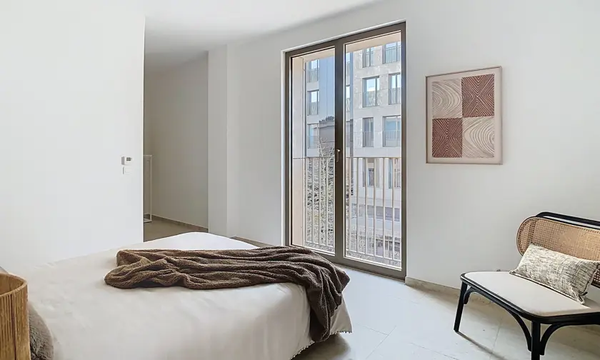 luxueus afgewerkt appartement met 2 slaapkamers, slaapkamer met extra ruimte voor dressing