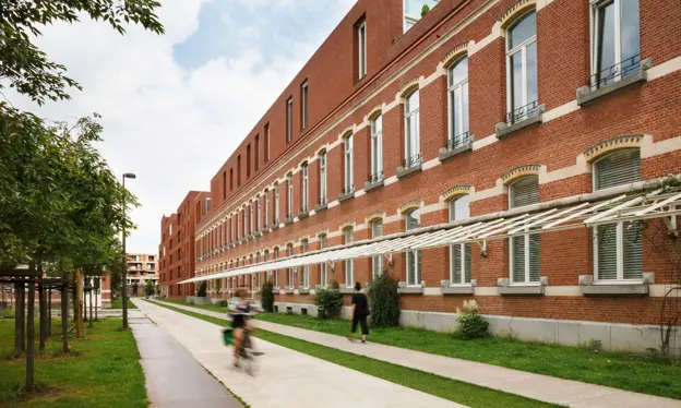 Fietsers in het Groen Kwartier te Antwerpen